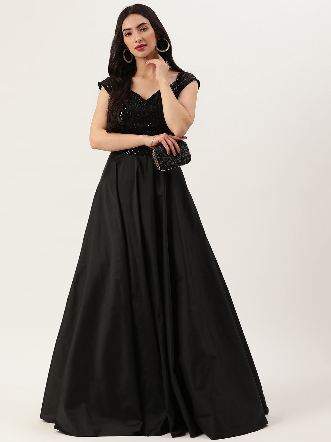 Gown Georgette Black Plain Gown – Kajols - Indian & Pakistani Fashion &  Tailoring